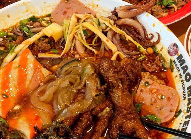 麻辣燙和燙菜哪個(gè)好吃