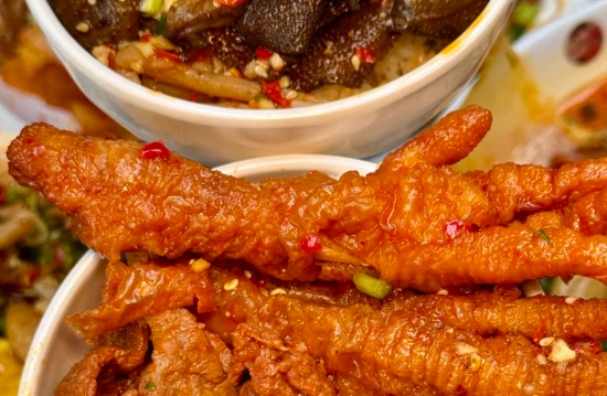 學(xué)校旁開(kāi)冒菜店靠譜嗎？帽牌貨冒菜開(kāi)店
