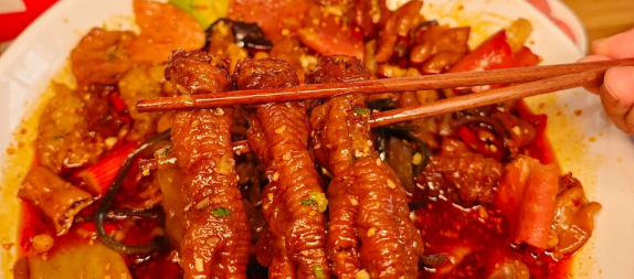 開冒菜店到底賺不賺錢？帽牌貨冒菜來告訴你