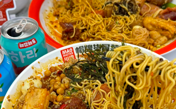 十多萬(wàn)在縣城開(kāi)帽牌貨冒菜店，夠嗎？